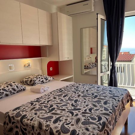Apartments Jurisic Baska Voda Exterior photo