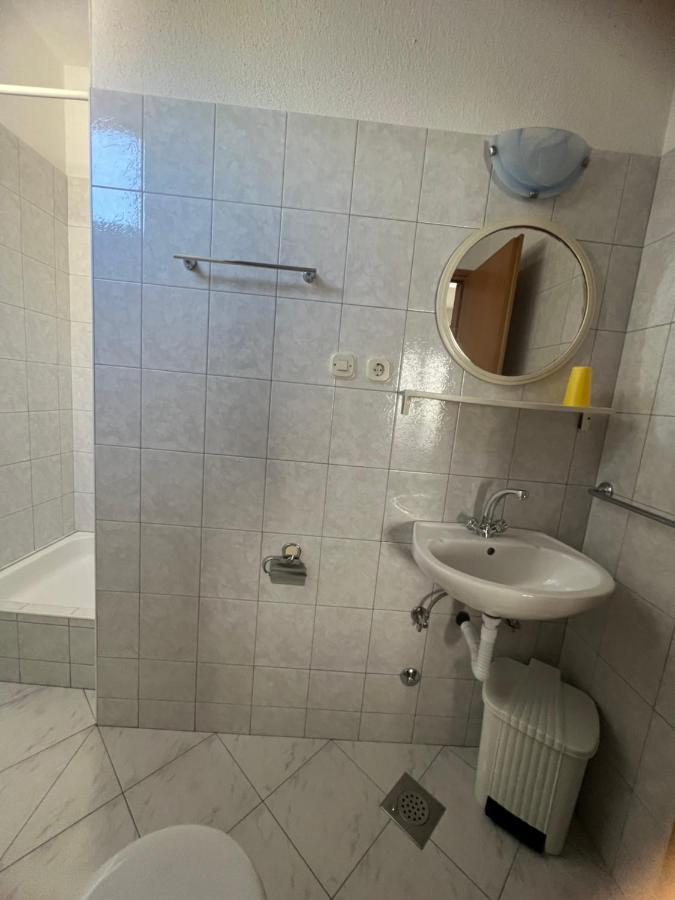 Apartments Jurisic Baska Voda Exterior photo