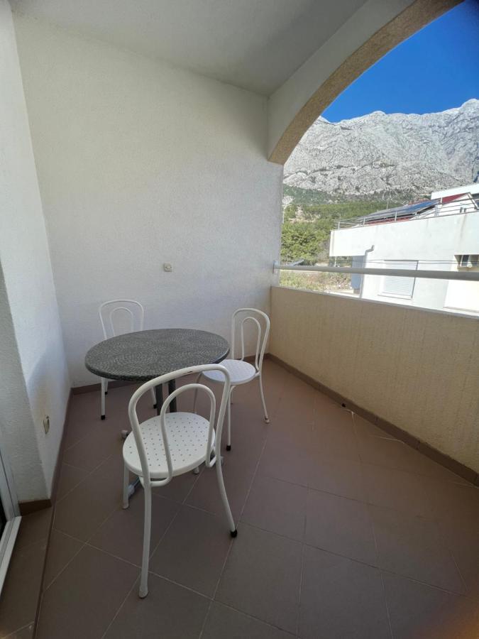 Apartments Jurisic Baska Voda Exterior photo