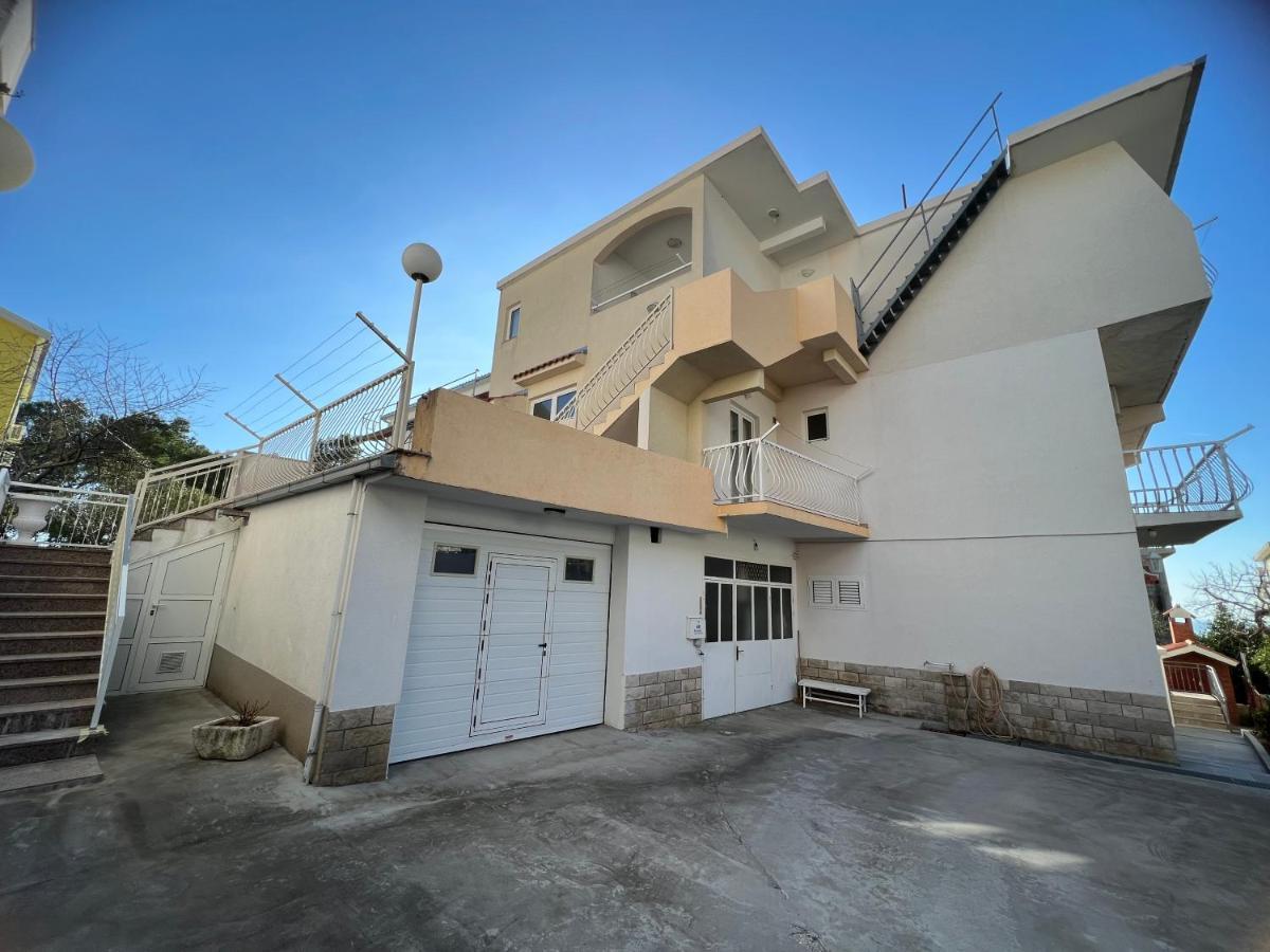 Apartments Jurisic Baska Voda Exterior photo