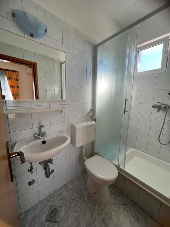 Apartments Jurisic Baska Voda Exterior photo