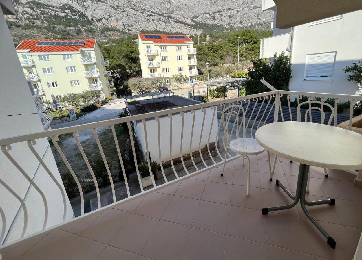 Apartments Jurisic Baska Voda Exterior photo
