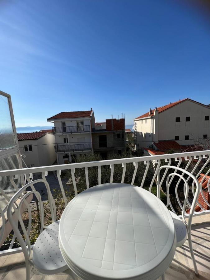Apartments Jurisic Baska Voda Exterior photo