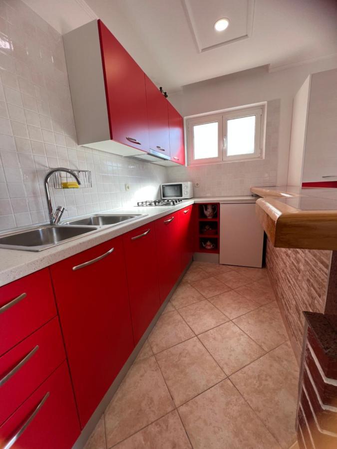 Apartments Jurisic Baska Voda Exterior photo