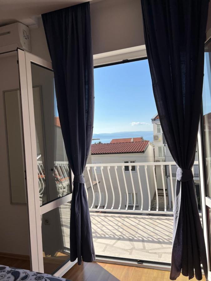 Apartments Jurisic Baska Voda Exterior photo