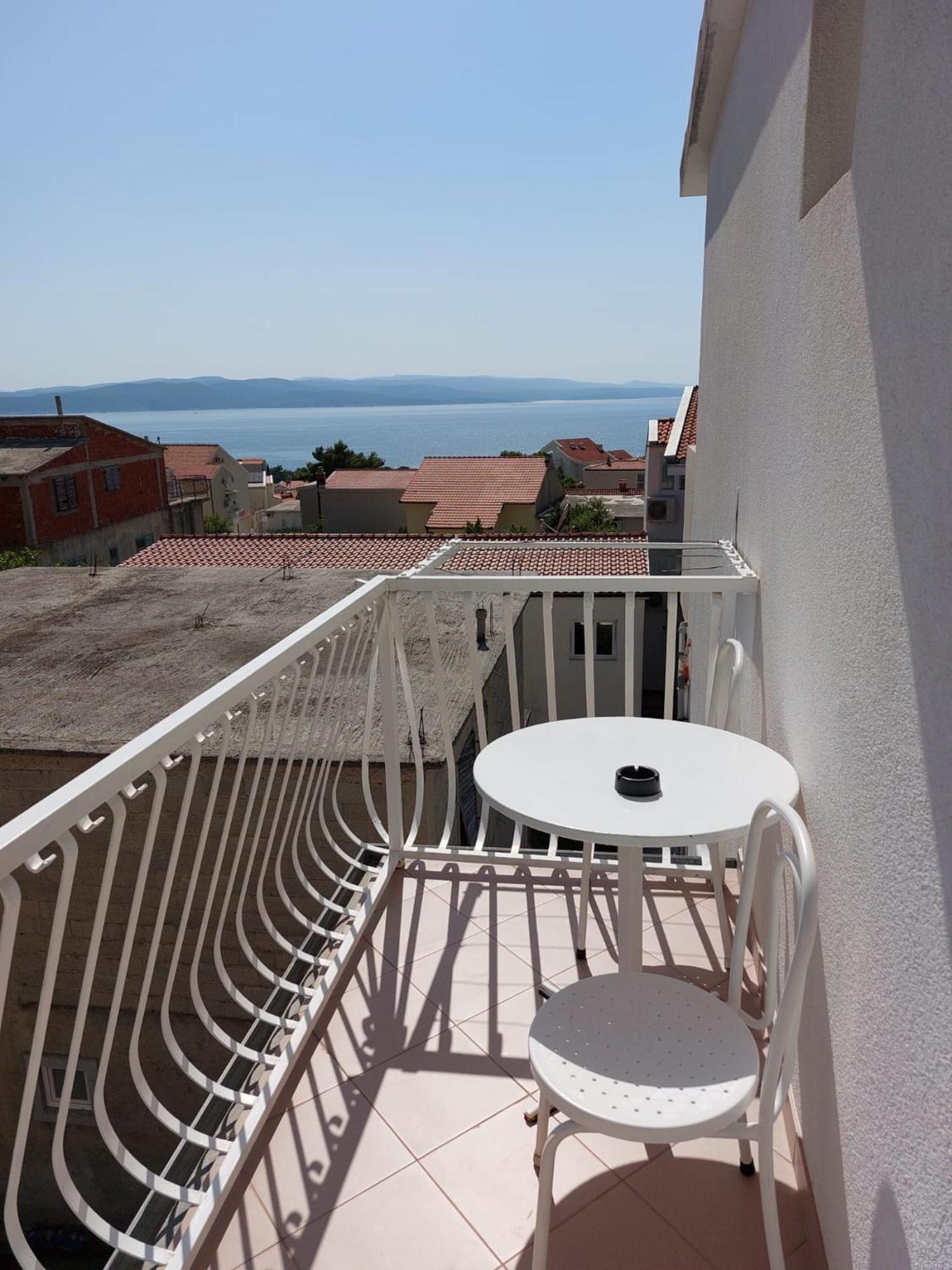 Apartments Jurisic Baska Voda Exterior photo